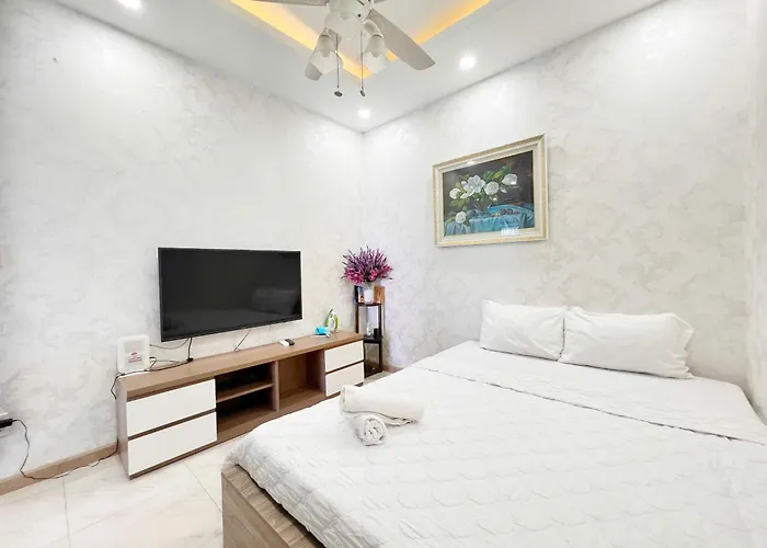 Deluxe Two-Bedroom Apartment